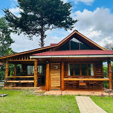 HASSINGER RANCH Cabañas Oxapampa Exterior foto