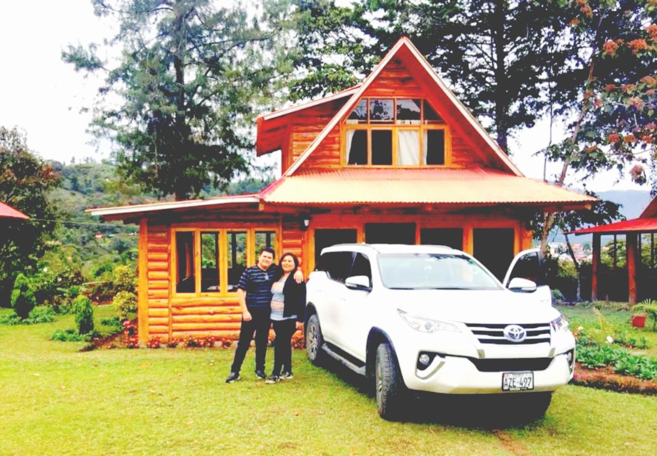HASSINGER RANCH Cabañas Oxapampa Exterior foto